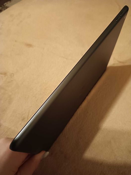 Vând iPad 9 - 2021, perfect funcțională, fără SIM