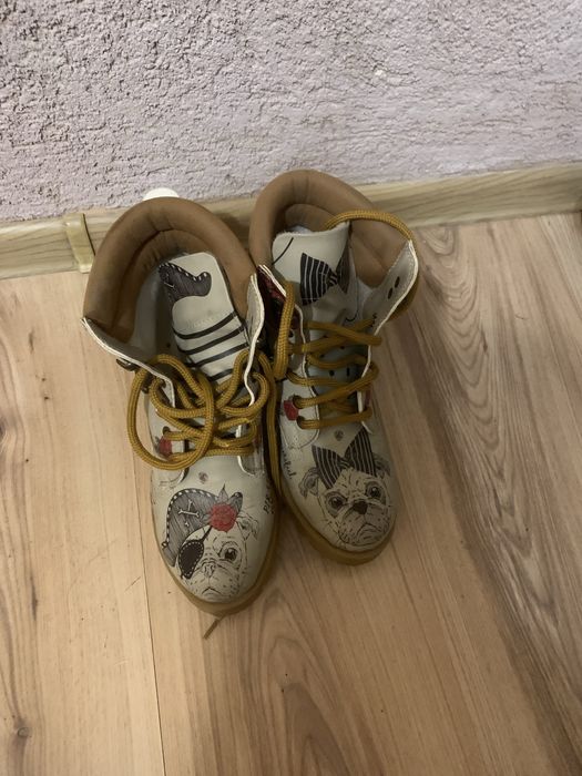 Боти бутикови обувани много малко