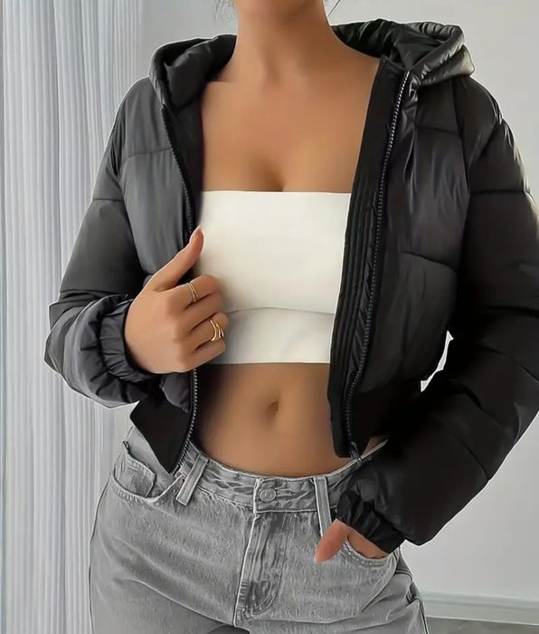 Женская куртка стильная