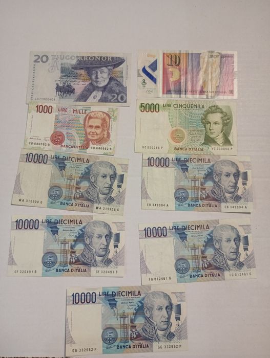 Няколко банкноти