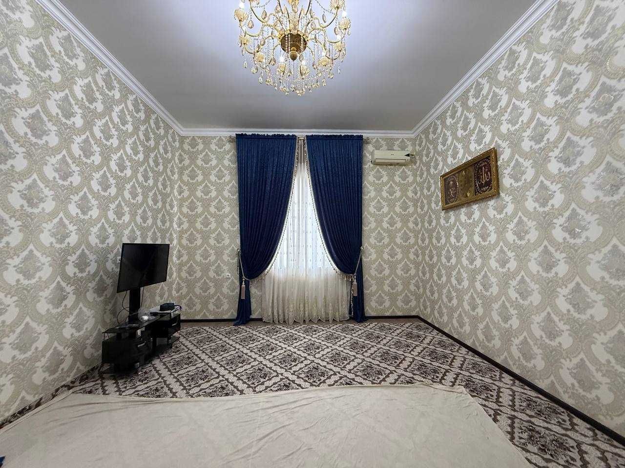 TAYYOR 6 sotiqli hovli sotiladi