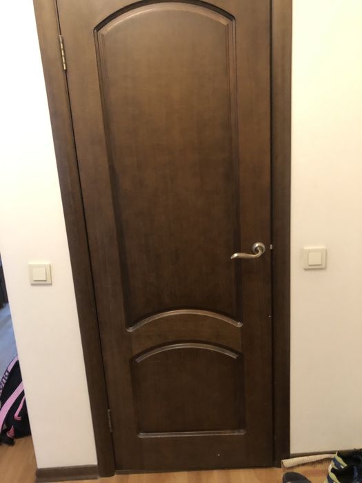 Продам дверь с коробкой волховец