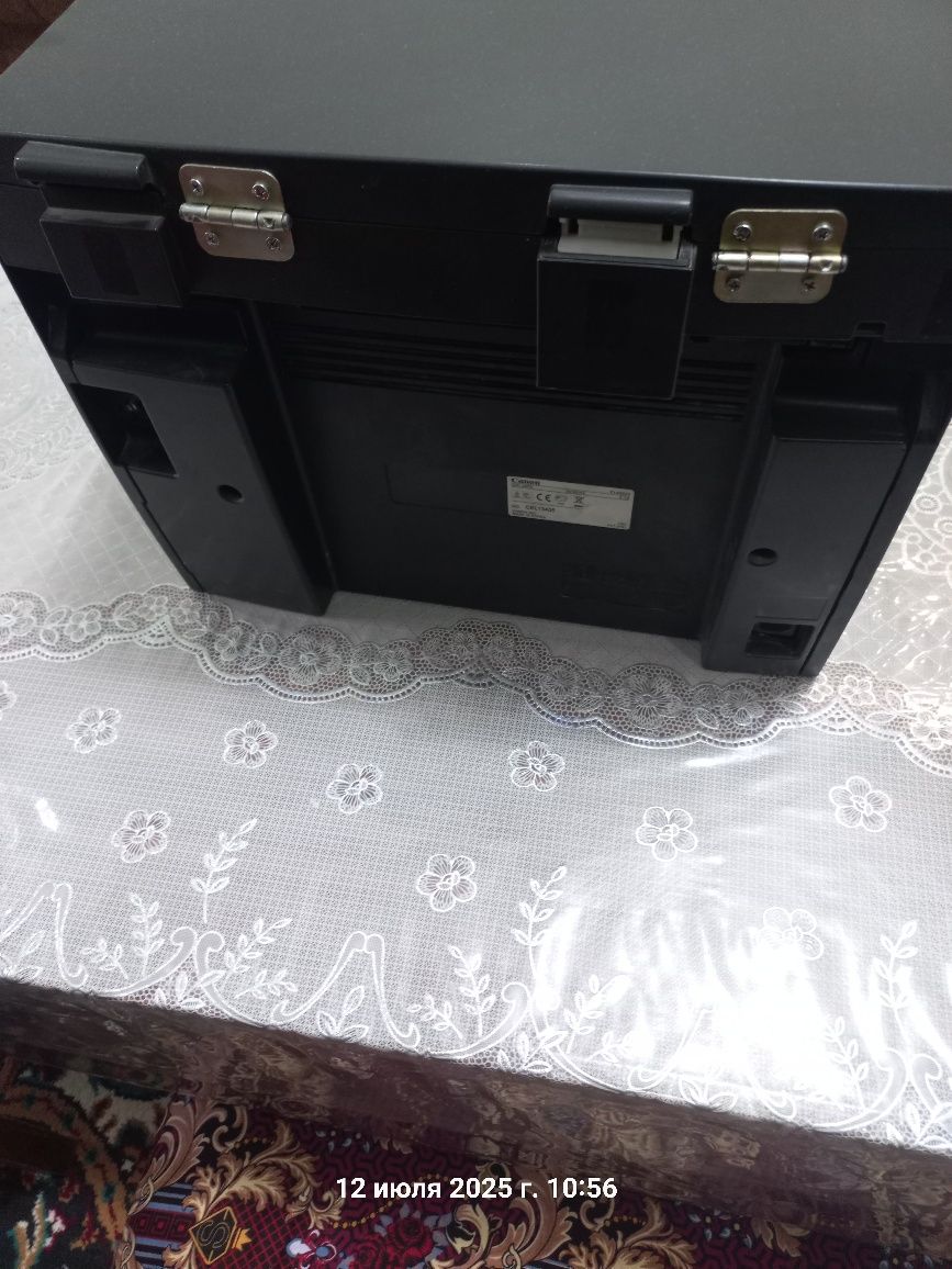 Canon mf 4018  3 ^ 1 Printer sotiladi.