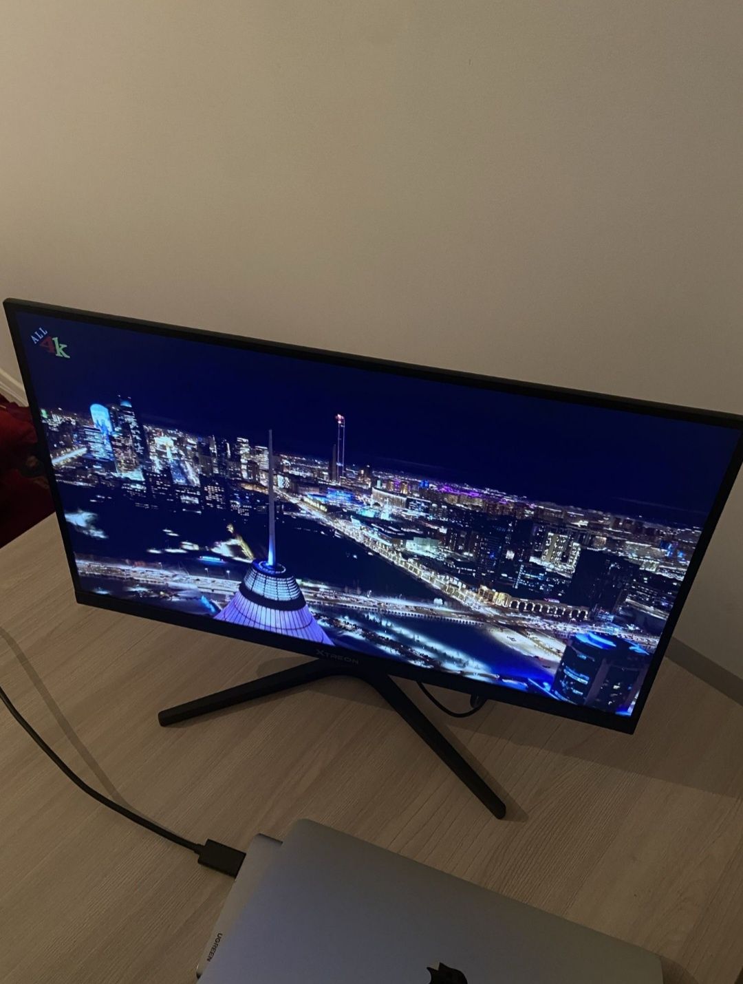 Монитор XTREON XT2253DE черный