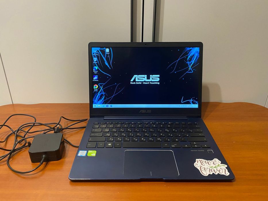 ASUS Zenbook intel i5+ Nvidia GeForce