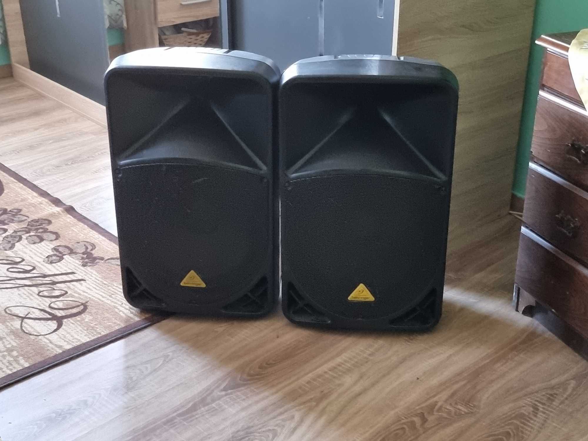 Vând boxe belhinger Bluetooth b115w + mixer belhinger