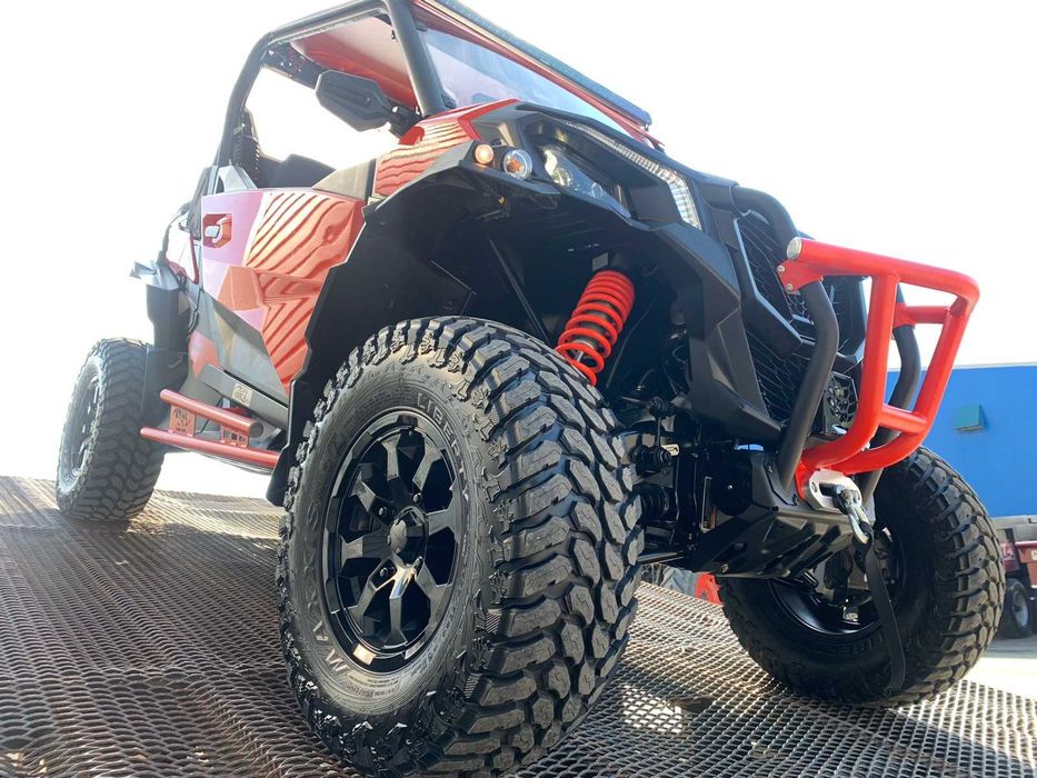 Can-Am Maverick 1000R DPS