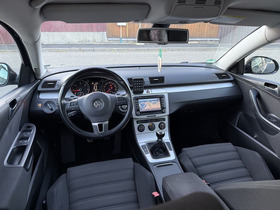 Wolkswagen Passat B6 2.0 Tdi Euro 5 Sport Line Navi Parbriz incalzit