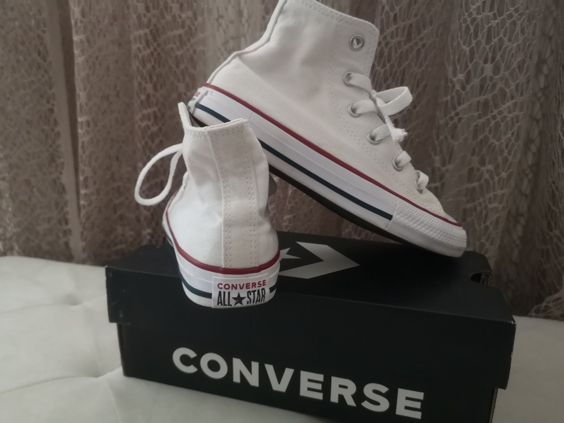 Tenisi Converse, marime 31 (talpica 21 cm)