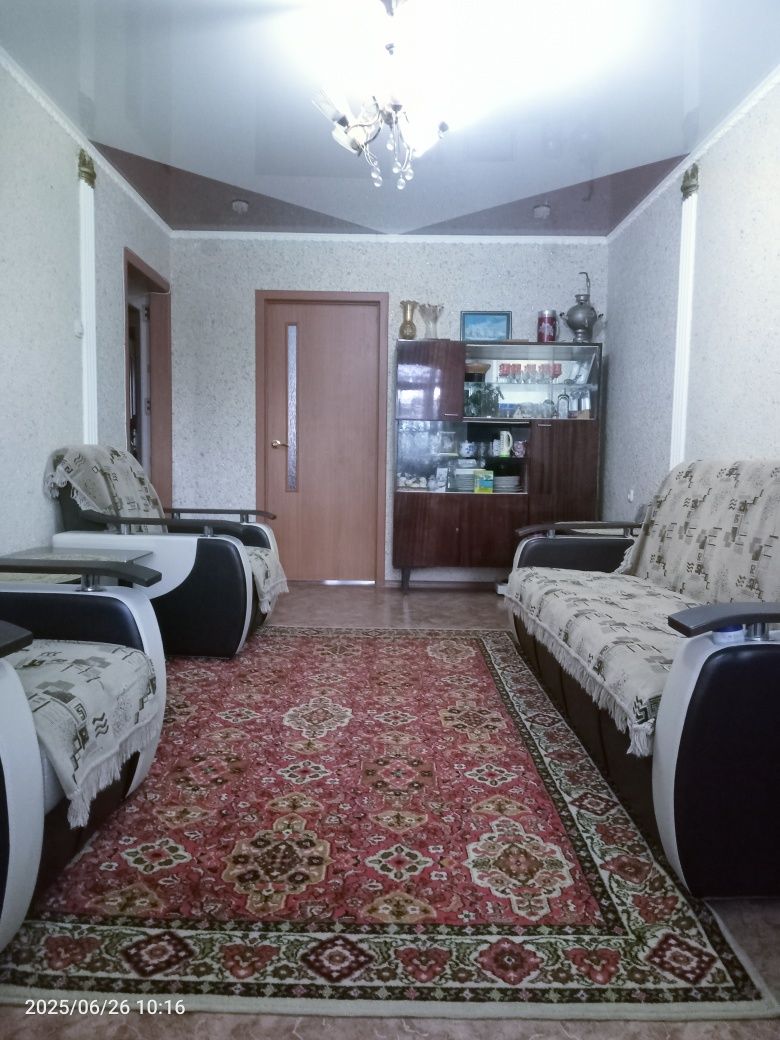 Продаю -2-х.ком.кв.на 4мкр.