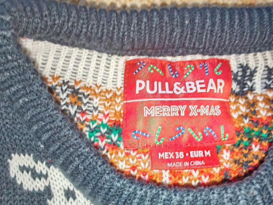 Pulover marimea M Pull&Bear,cu tematica Merry X-Mas, purtat o data.