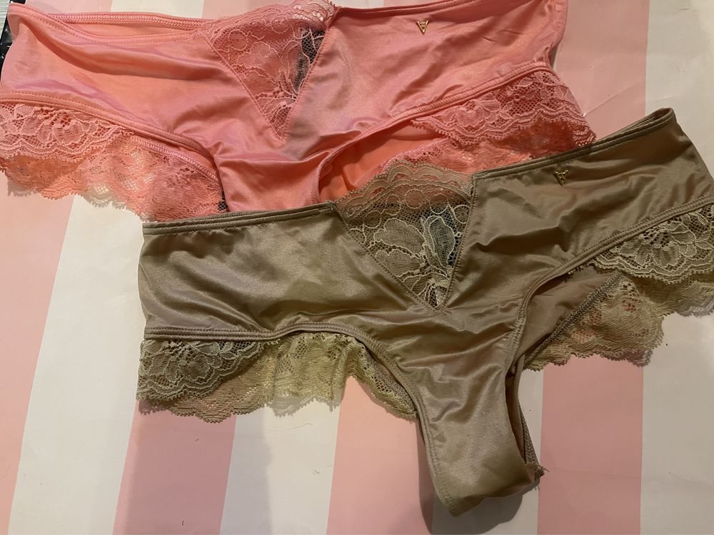 Lenjerie intima Victoria’s Secret