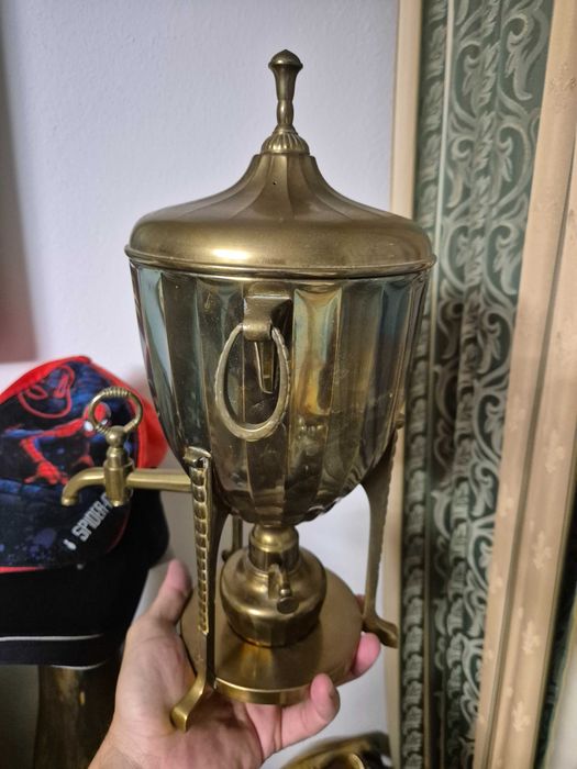 Samovarul.     .rusesc