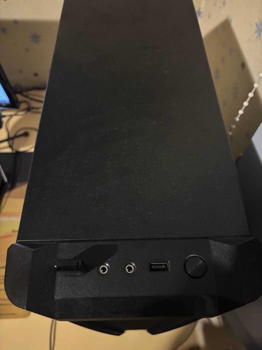 Настолен компютър + монитор