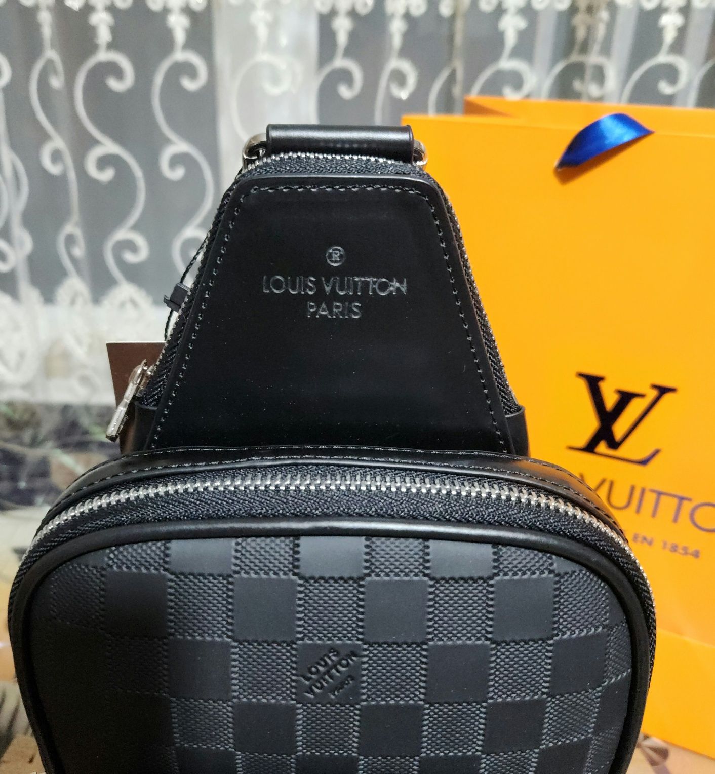 Мъжка чанта louis vuitton