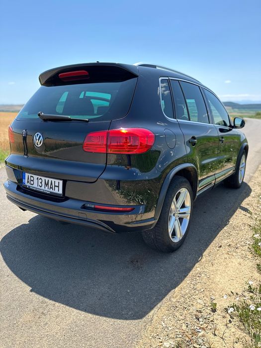 Volkswagen Tiguan / 4x4 / R-Line / Dynaudio
