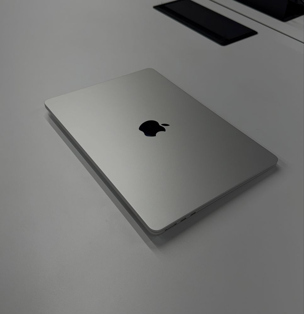 Macbook Air M2 | 8/256