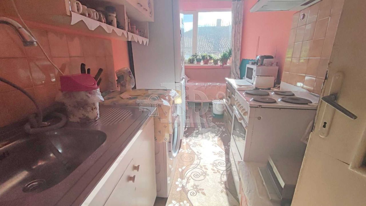 Продава се Къща в Добрич, Пинета - 80 кв.м за 628 €/кв.м - Снимка #4