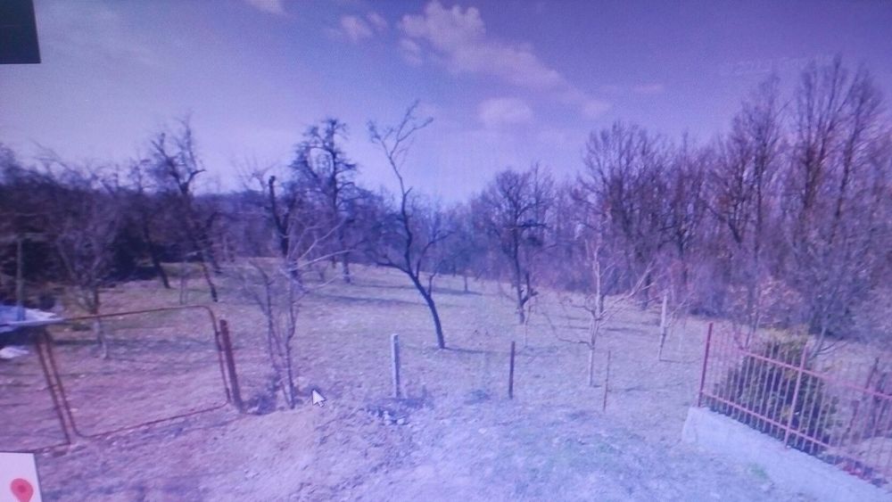 Парцел 750 кв.м.