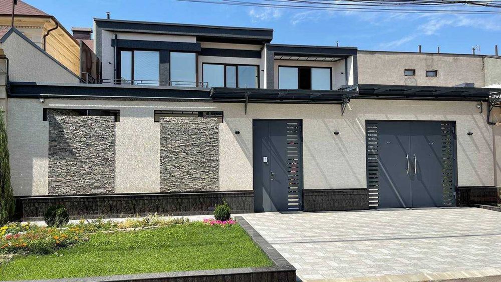 Сдаю срочно HiTech Дом под Офис Никитина 7 Комнат 400 квадрат 767*