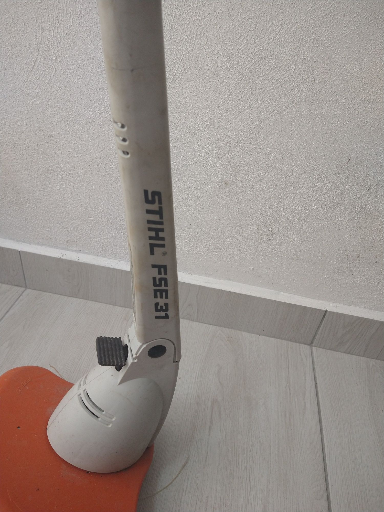 Vînd coasă electrică STIHL FSE31