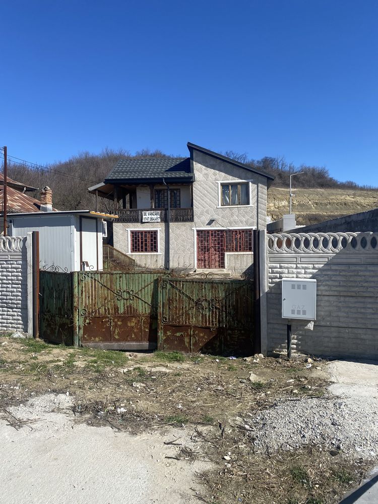 Casa de vanzare in Com. Curtisoara