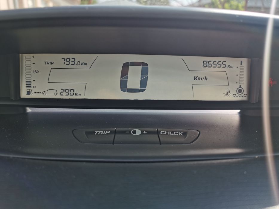 Citroen C4 2005 1.6 hdi kilometri putini