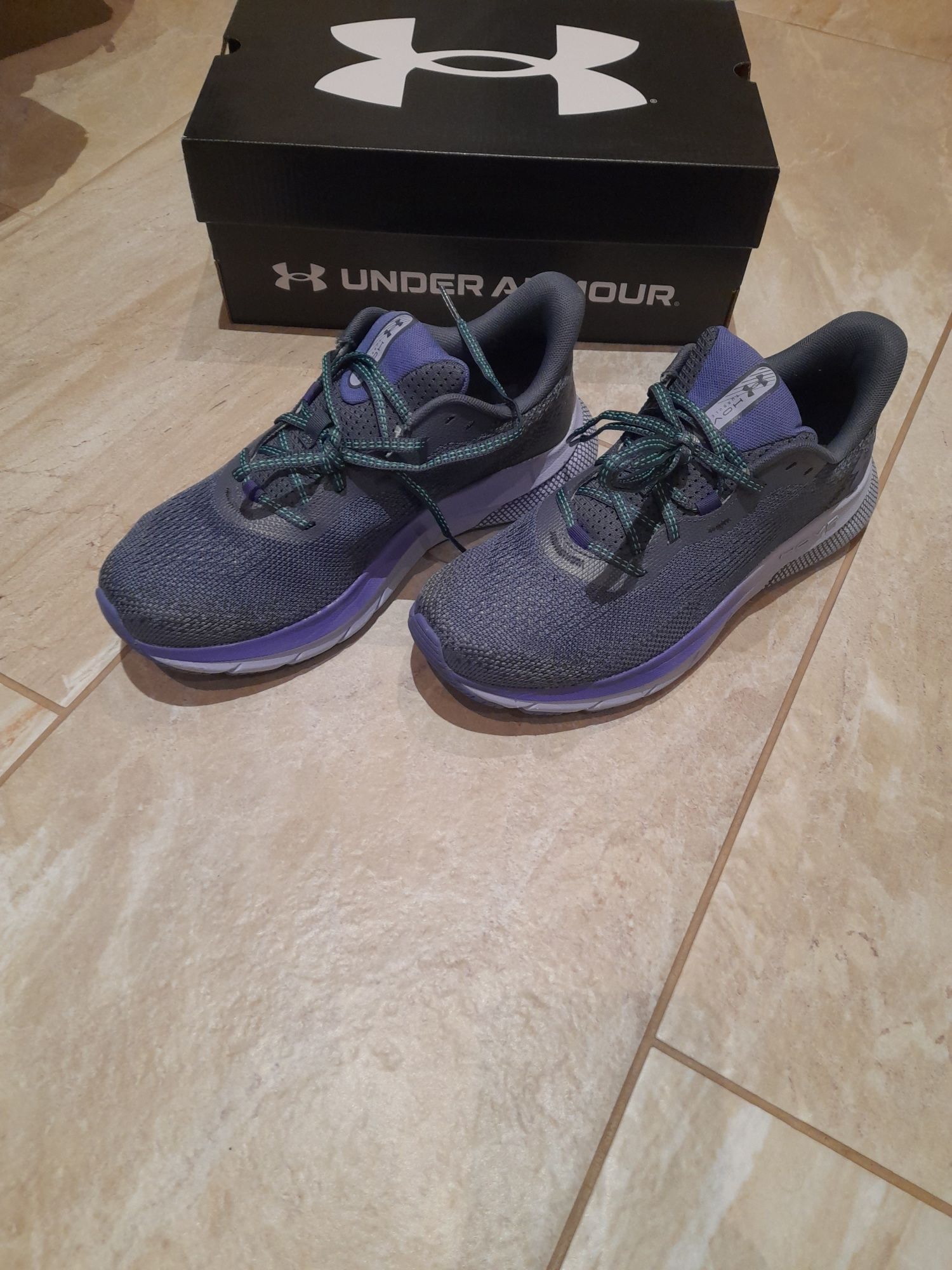 UNDER ARMOUR  дамски маратонки