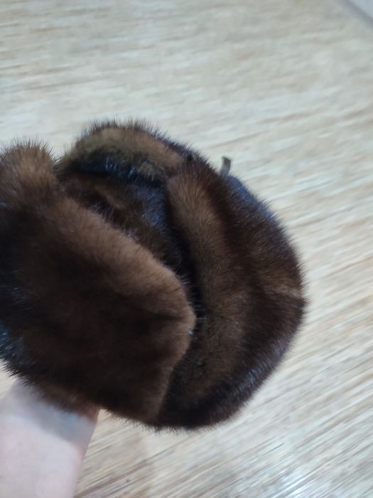 Продам норковую шапку ушанку