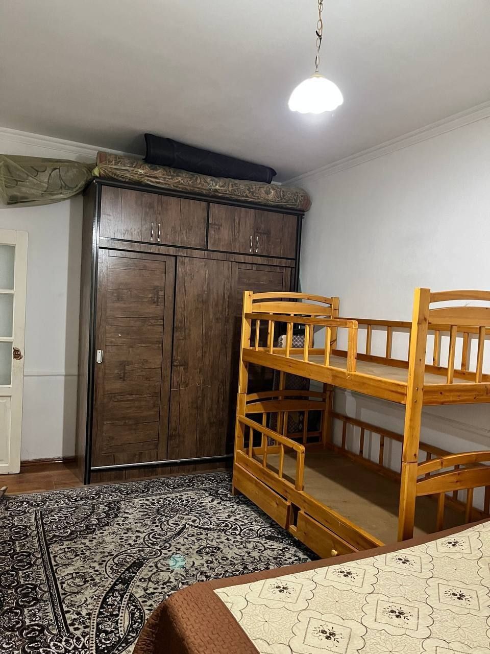 Продаётся квартира Юнусабад 11кв 4/1/4
