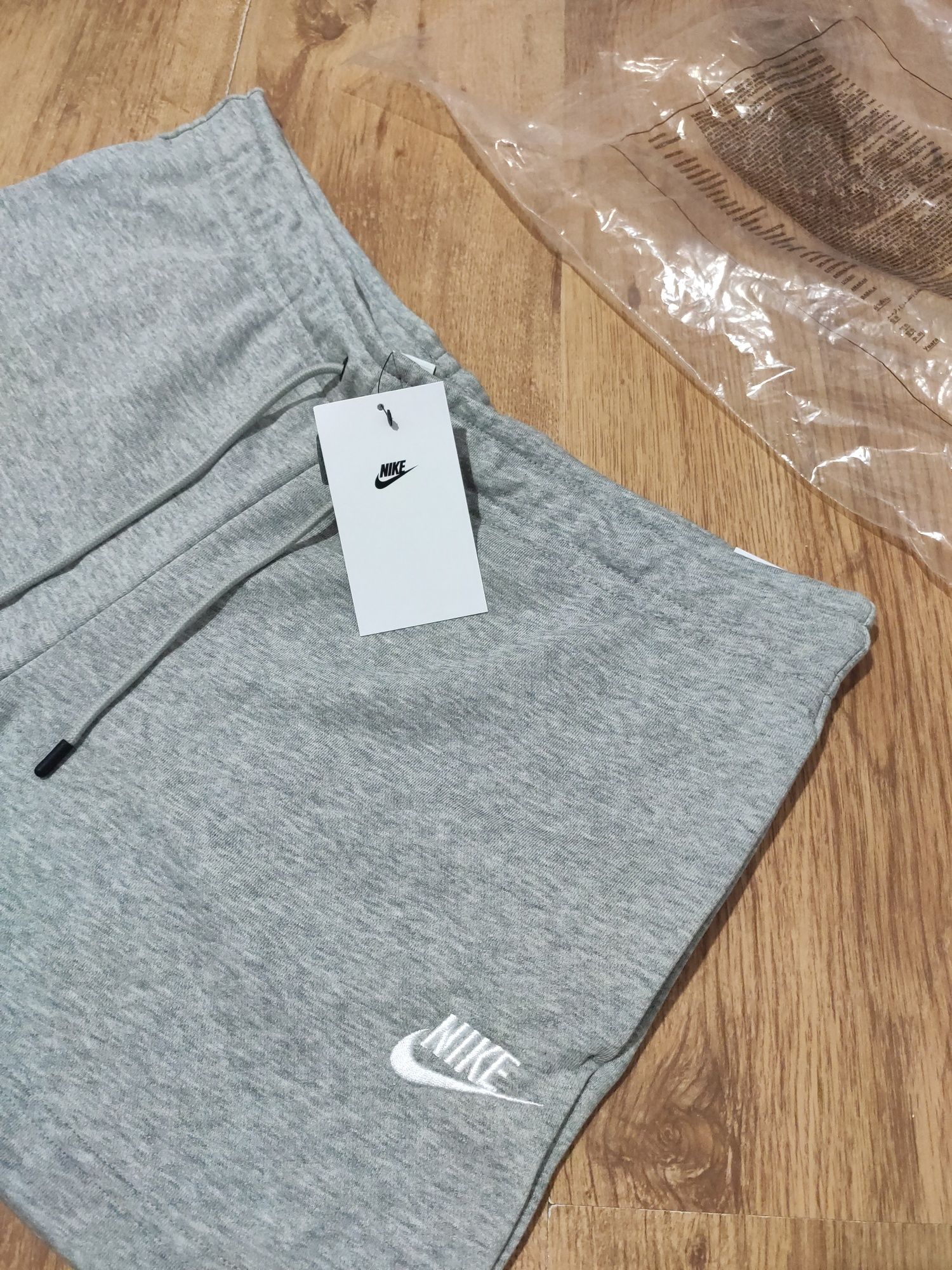 Pantaloni scurți de damă Nike bumbac mărimea L