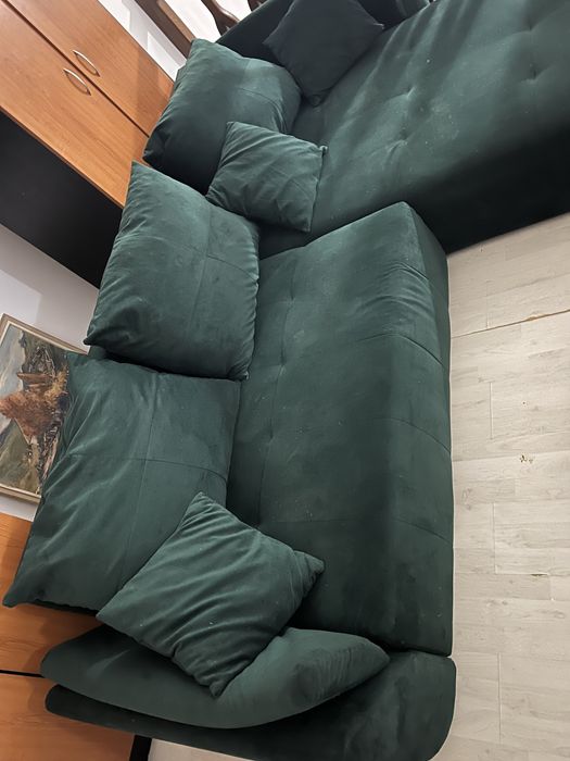 Canapea extensibila cu perne