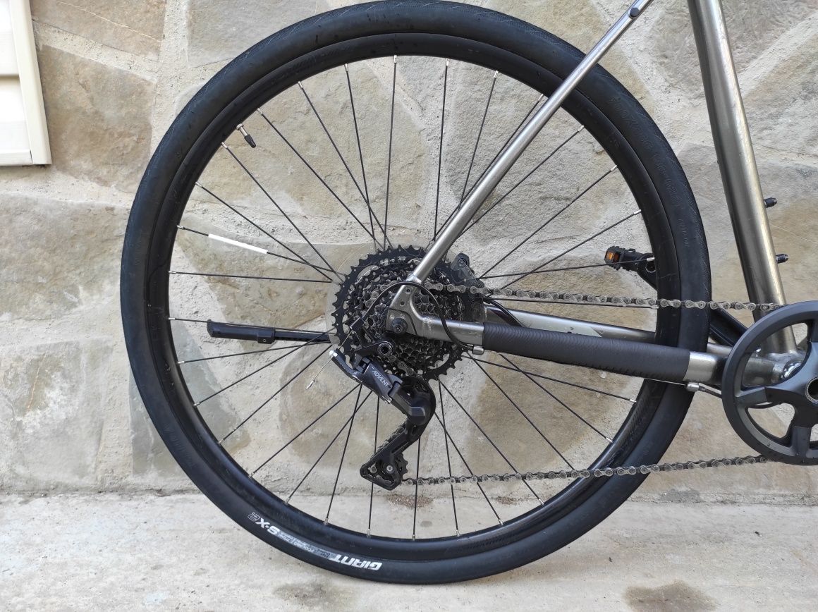 Велосипед Giant Escape 28" 2022