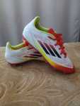 Vând ghete fotbal F50 League FG/MG adidas Nr. 40
