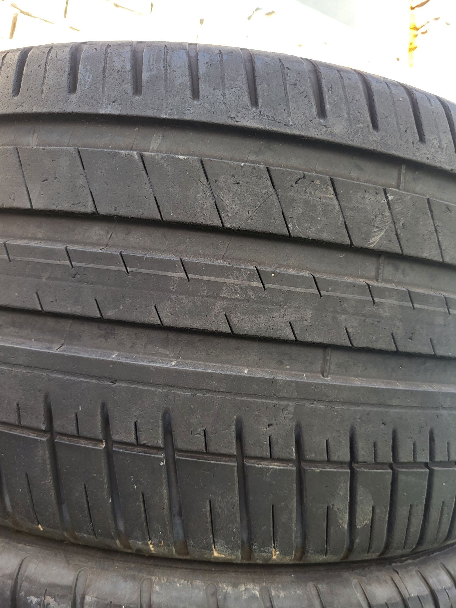 2 бр летни 255/35/18 Michelin