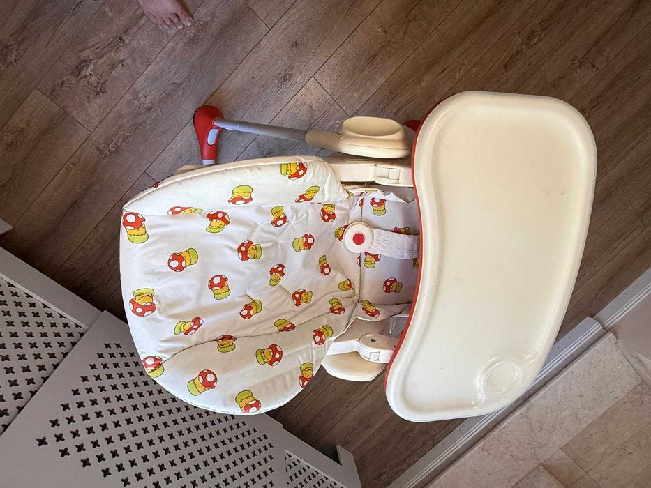Scaun de masa bebelus Chicco Polly 2 in 1
