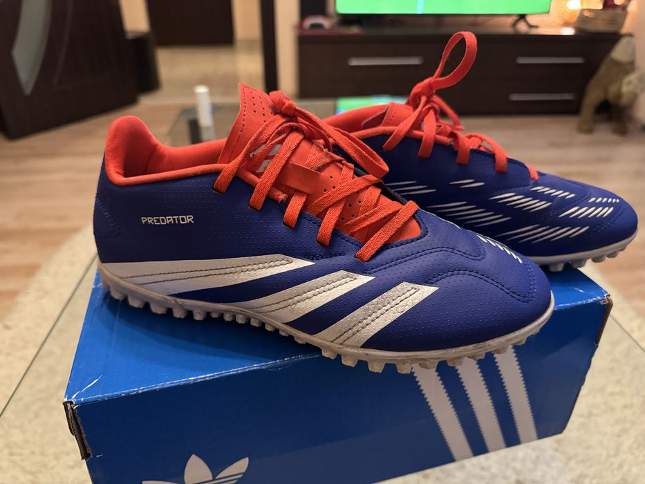 Ghete de fotbal Adidas Predator Club TF albastru