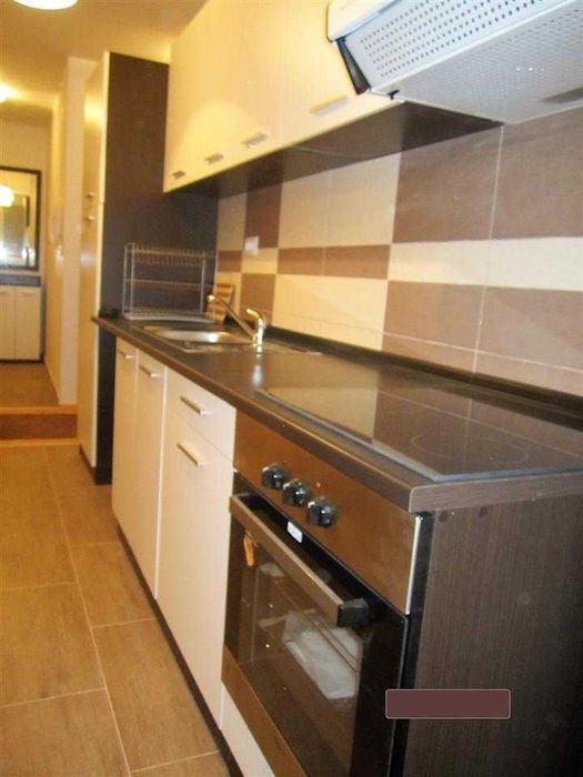 Дава се под наем Двустаен апартамент в Бургас, Меден рудник - зона А - 57 кв.м за 178.5 € - Снимка #2