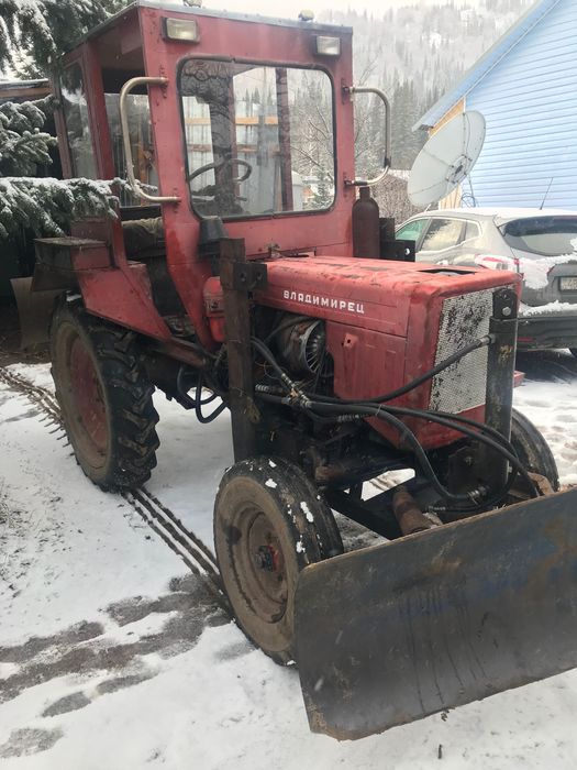 Продам трактор т25