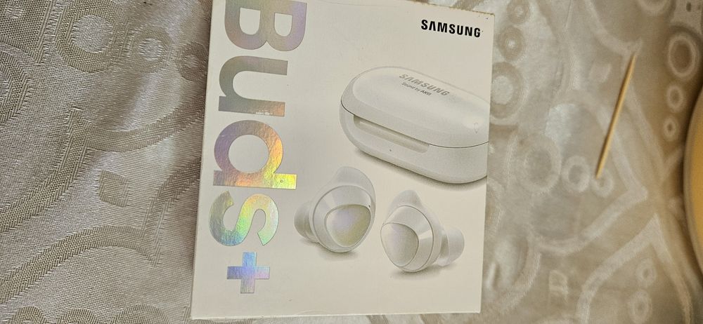 Наушники беспроводные.