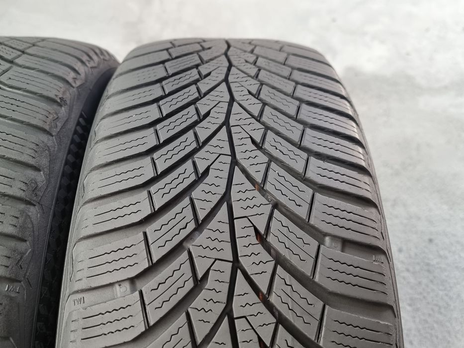 205/55/16 Contimental 4Броя: 270лв 6мм