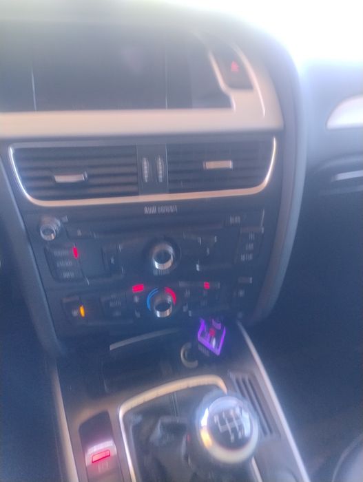 Vând audi A4 b8 20