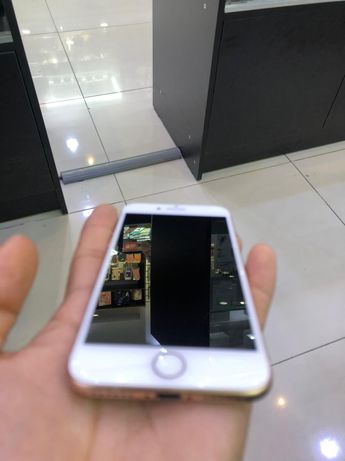 iPhone 8 64g gold