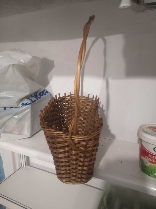 Стара кошница за декорация