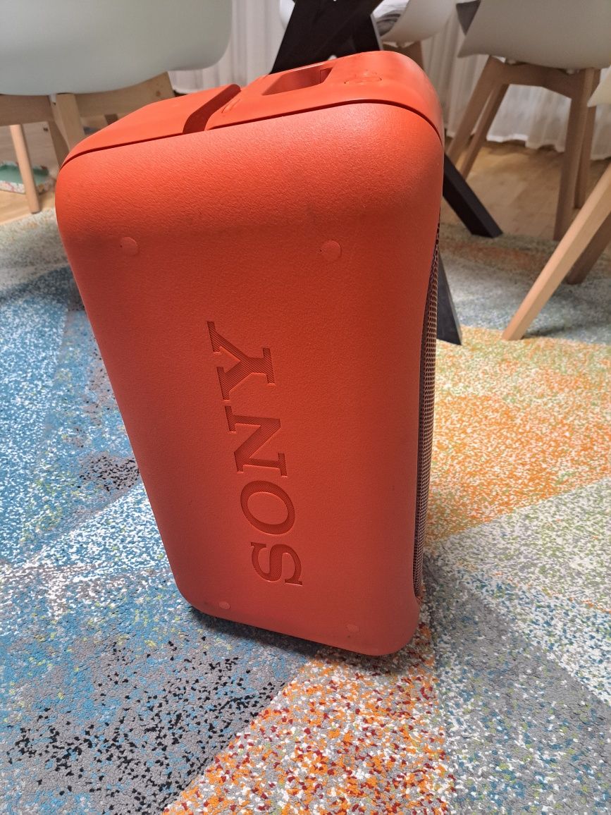 Парти колона Sony GTK-XB60 акумулаторна