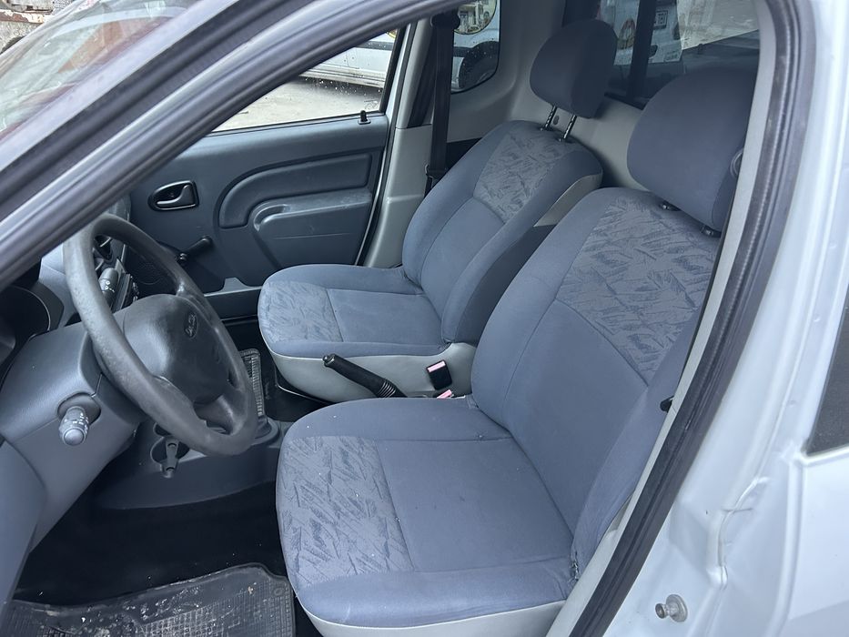 Logan Pick-up 2011 1.6 mpi