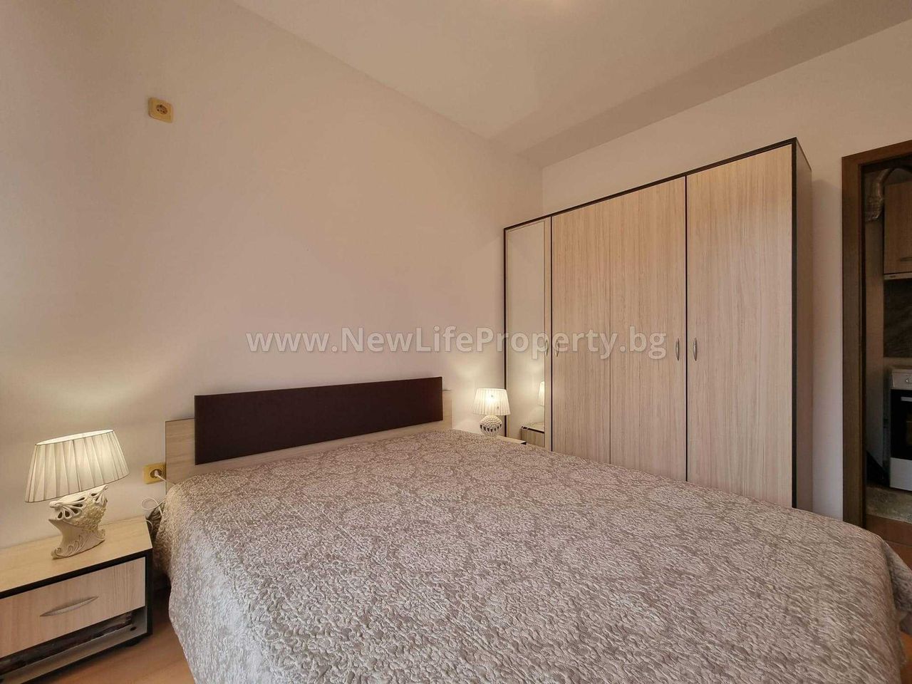 Продава се Двустаен апартамент в к.к. Слънчев бряг - 47 кв.м за 1149 €/кв.м - Снимка #9