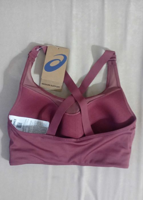 ASICS Accelerated Bra бюстие за бягане и фитнес ново с етикет