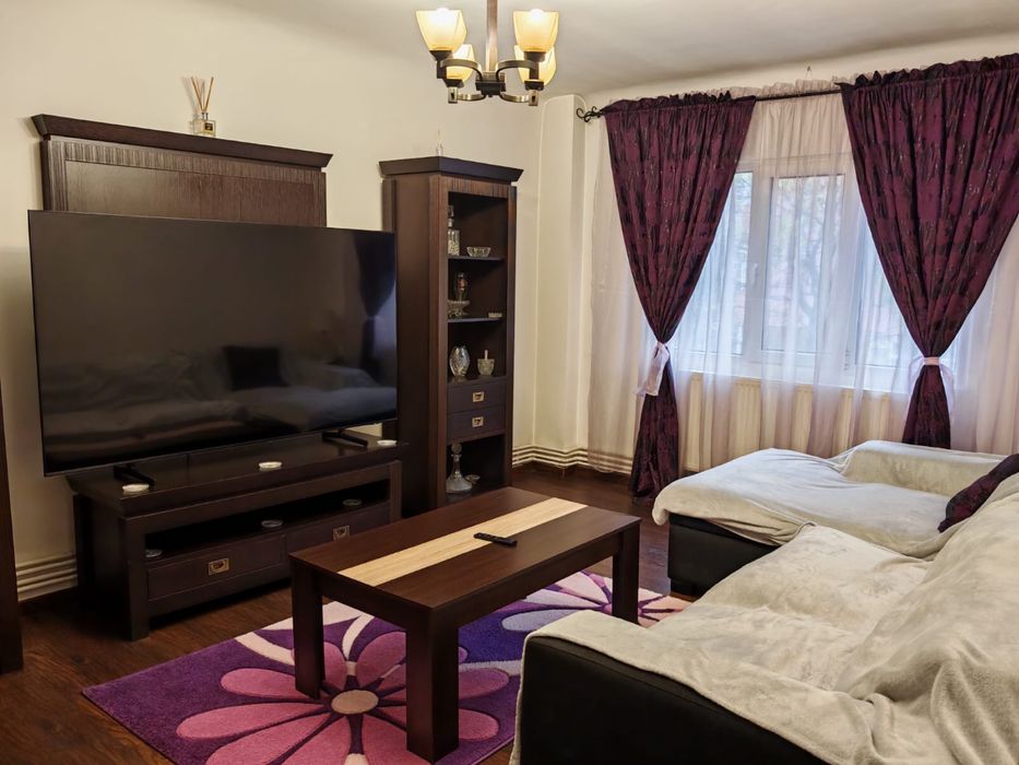 Inchiriez apart. 3 camere decomandate in regim hotelier