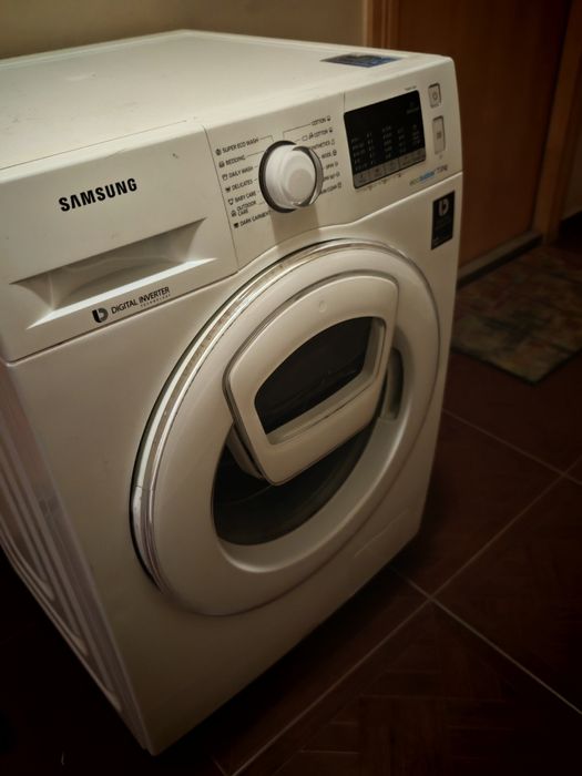 Пералня Samsung WW70K5210WW на части